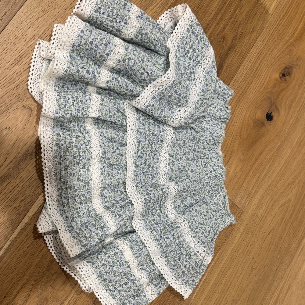 Aerie Floral Mini Skirt with Lace Trim - Blue and White